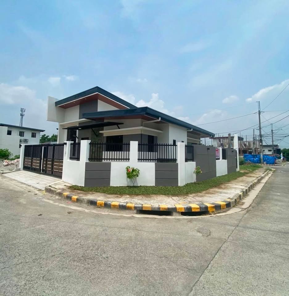 Vista Verde Bacoor House and Lot for Sale (Brand New, Corner Lot)
