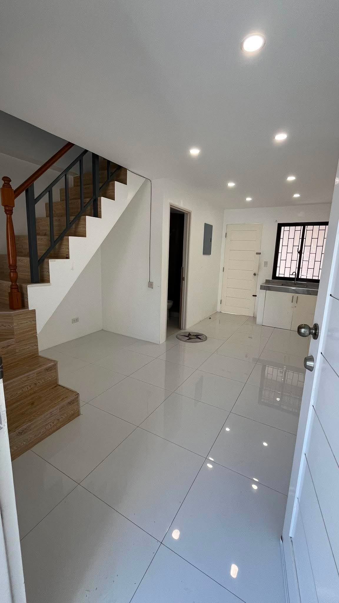 FOR RENT | Corner Townhouse | Soldier Hills Subdivision, Muntinlupa