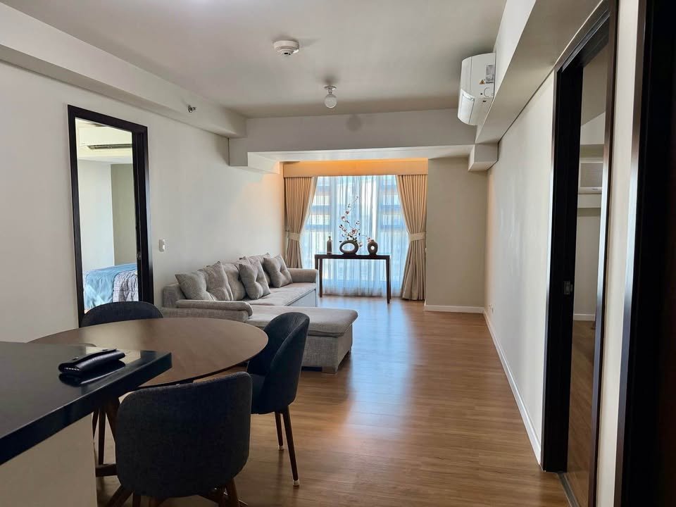 2 Bedroom in Kroma Tower Legaspi Village Makati Condo for Sale Property ID: RT018