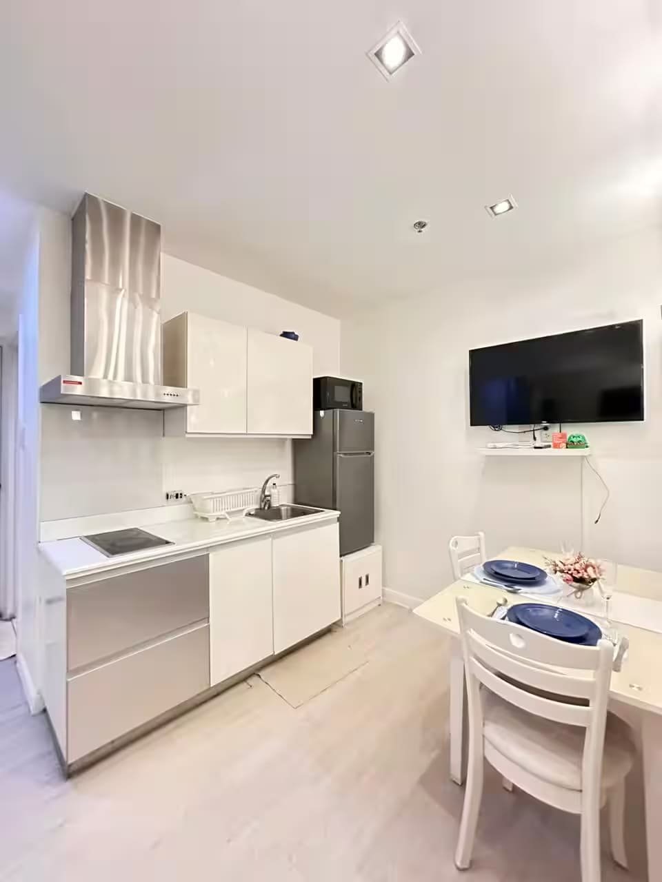 3316 - Exec. Suite The Gramercy 33rd flr w/Panoramic View