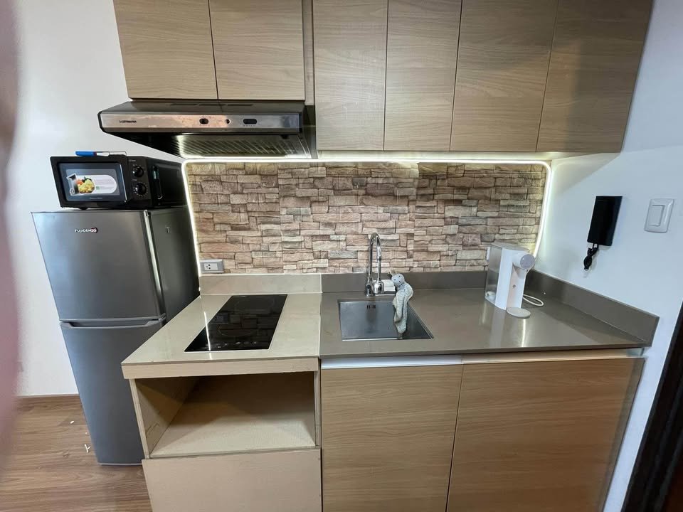 1 Bedroom in The Rise Makati City Condo for Rent Property ID: RT047