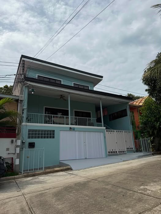 🏡 FOR SALE | Modern 3-Level Residential Loft House ✨