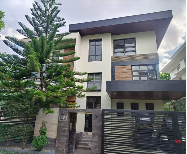 4 Bedroom House for Sale in Manila Southwoods Cabilang Baybay, Carmona Cavite