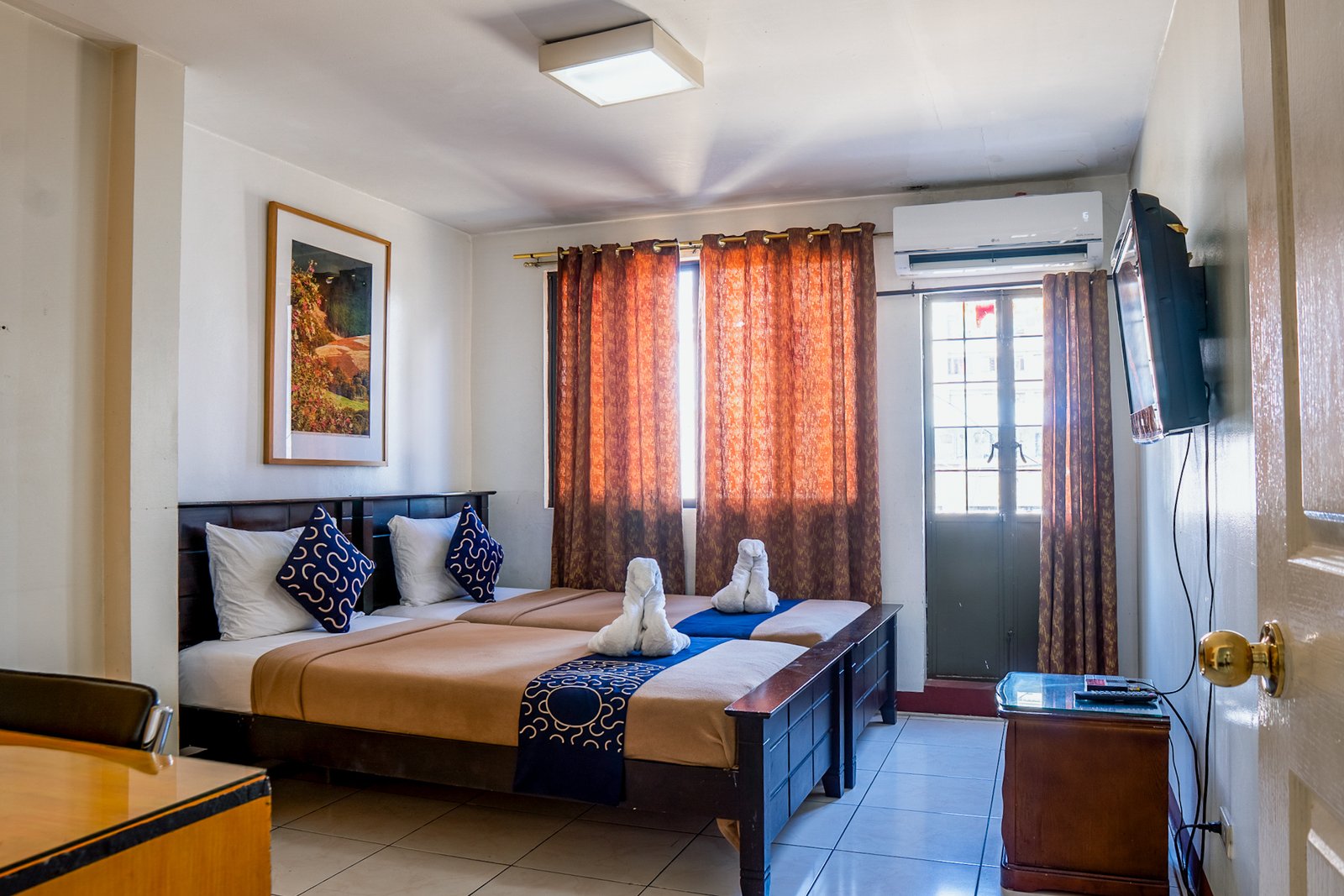 1-Bedroom Suite Condo Apartment in Quezon City | 35 sqm + Fast WiFi + Parking